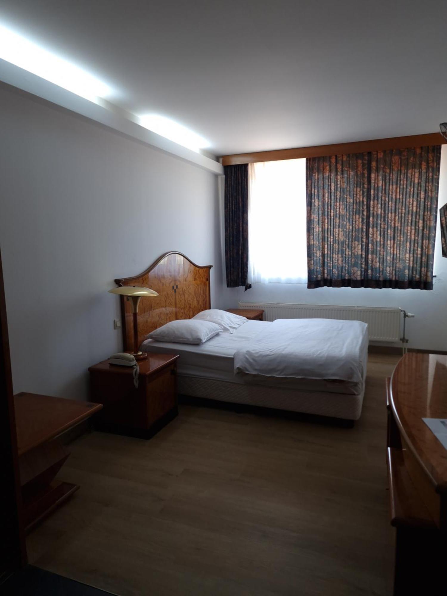 Sky Apart Hotel - Hotel Eurocap Jette Εξωτερικό φωτογραφία